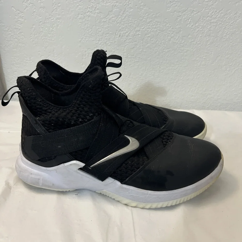 Nike LeBron Soldier 12 Black White Mens Basketball Shoes AT3872-001 2018 Sz 10.5